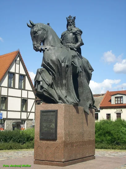 Pomnik Kazimierza III Wielkiego
